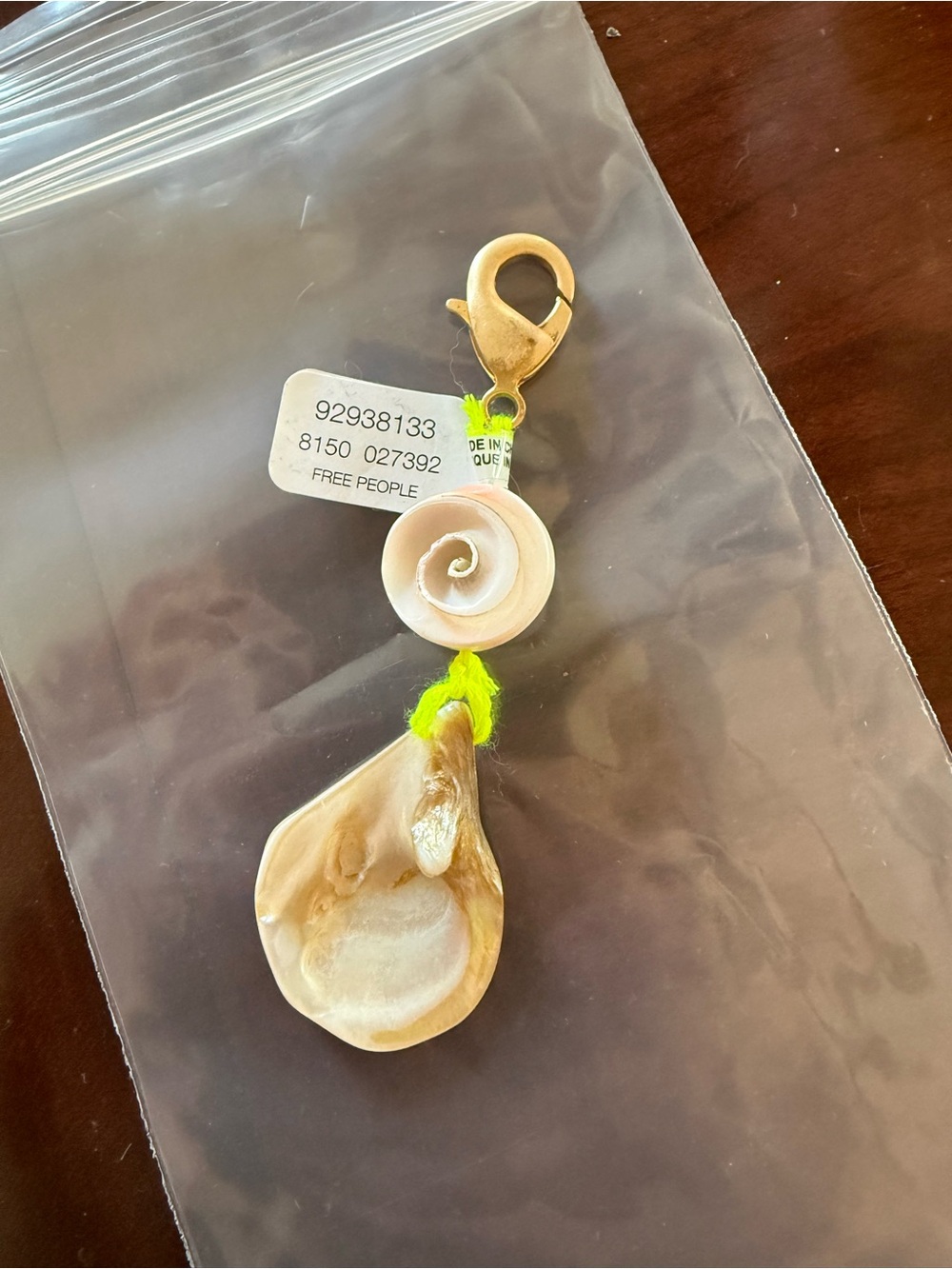 Free People Shell Bag Charm - Picture 2 of 4